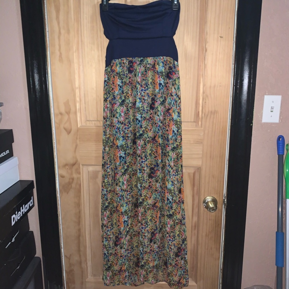 Maxi dress with colorful chiffon skirt